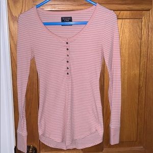 🧞‍♀️5/$20🧞‍♀️Abercrombie and Fitch top